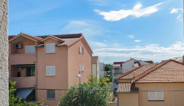 Apartments and Rooms Mladen (24281-A2) - Vodice