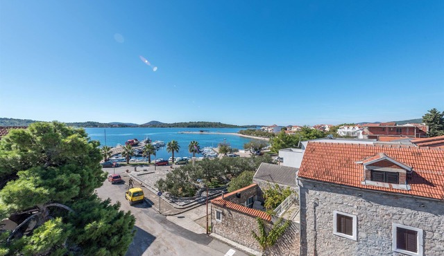 Apartments Anita (31531-A2) - Srima (Vodice)