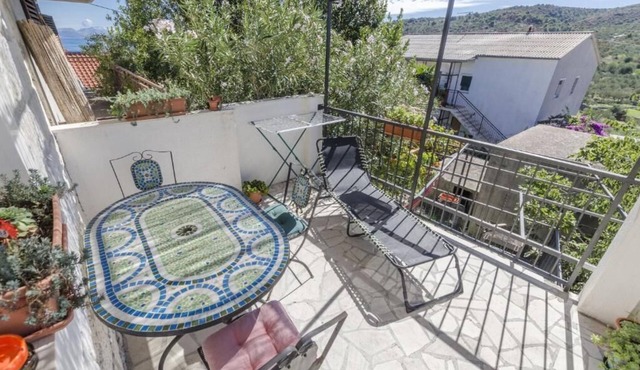 Apartments Anita (45751-A2) - Slatine (Ciovo)
