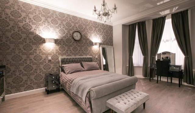 Apartments at Number 10 The Abbey