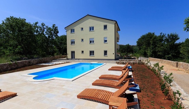 Apartments Bellator