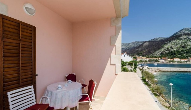 Apartments Bezek - Studio Apartment with Sea View