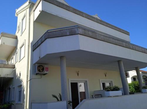 Apartments Blazenka