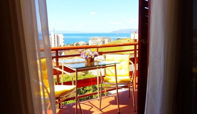 Apartments Bor (10559-A1) - Makarska