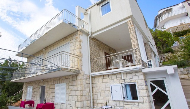 Apartments Boris, (15156), Baška Voda, hr