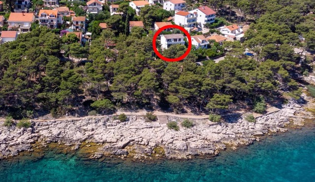 Apartments by the sea Jelsa, Hvar - 4621