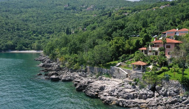 Apartments by the sea Medveja, Opatija - 7722