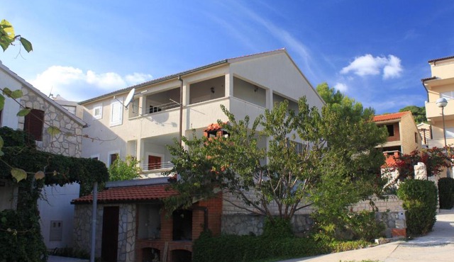 Apartments by the sea Milna, Vis - 8896