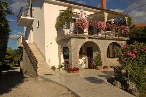 Apartments Cvelic Milovcic