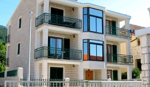 Apartments Desiree, (10139), Orebic, hr