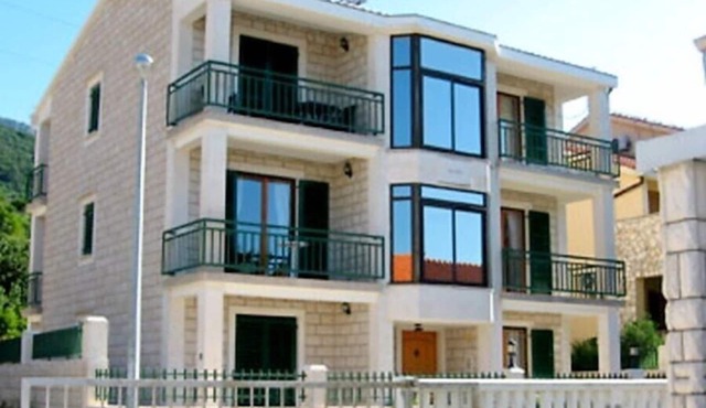 Apartments Desiree, (10140), Orebic, hr