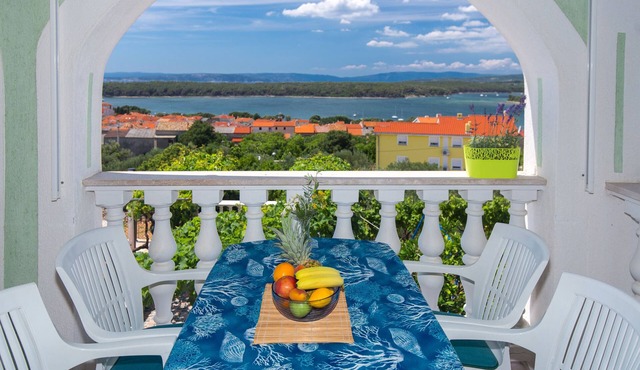 Apartments Diana (86151-A1) - Punat - island Krk