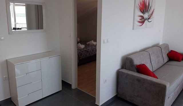 Apartments Dobrila - One Bedroom Apartment with Terrace and sea view - B1