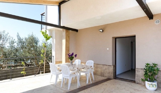 Apartments Edi (105881-A4) - Razanac