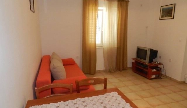 Apartments Emil (25881-A1) - Murter - island Murter