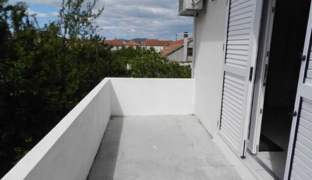 Apartments Emil (25881-A2) - Murter - island Murter