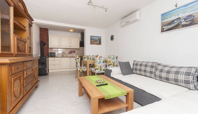 Apartments Kaja (34811-A1) - Postira - island Brac