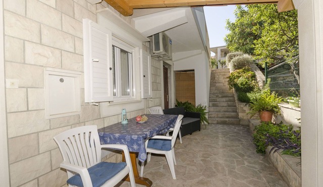 Apartments Silvana (31981-A3) - Supetar - island Brac