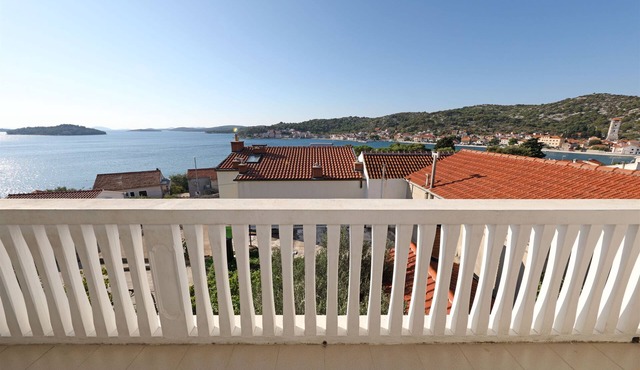 Apartments Snježana (23871-A2) - Tisno - island Murter