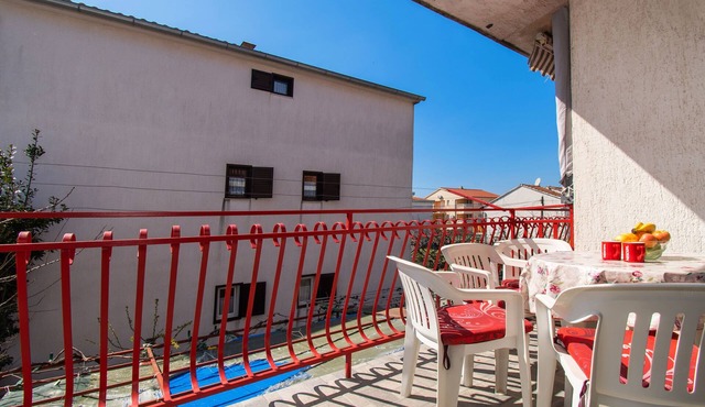 Apartments Ivan (26471-A1) - Srima (Vodice)