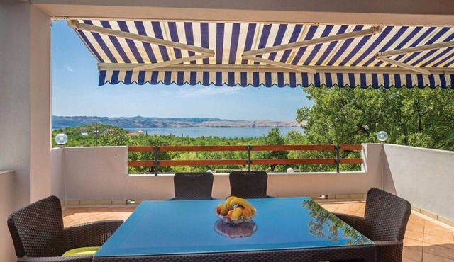 Apartments Ivni (110861-A1) - Karlobag