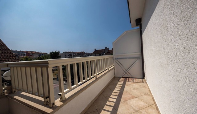 Apartments Ivo (36191-A1) - Makarska
