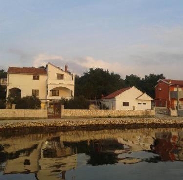 Apartments Ivo