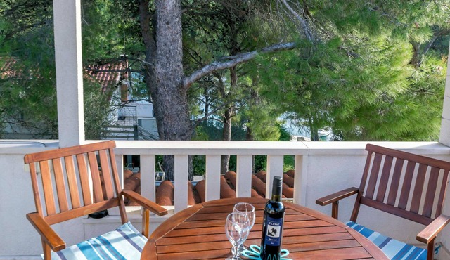 Apartments Jase (122241-A1) - Milna - island Brac