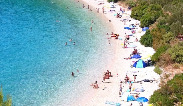 Apartments Jakov, (12689), Drvenik, Croatia