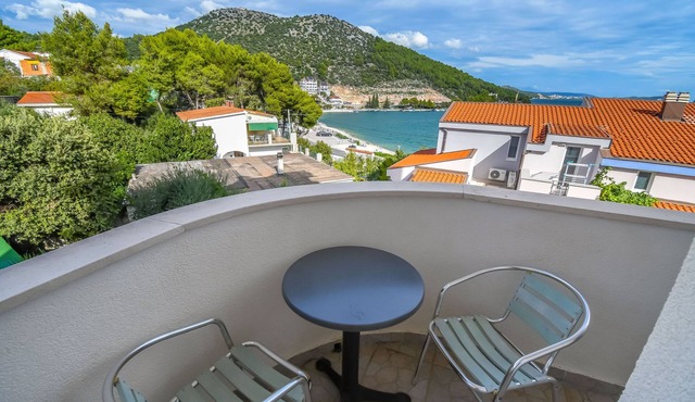 Apartments Jakov (32601-A1) - Marina