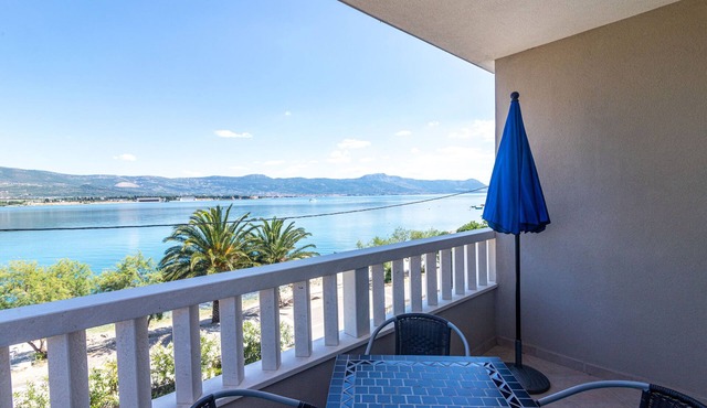 Apartments Janja (30131-A6) - Arbanija (Ciovo)