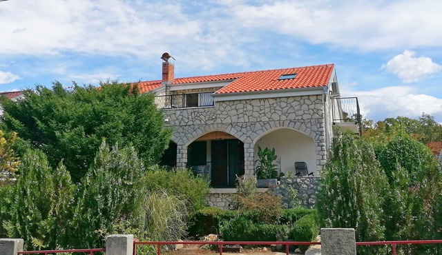 Apartments Jasna, (13315), Njivice, hr