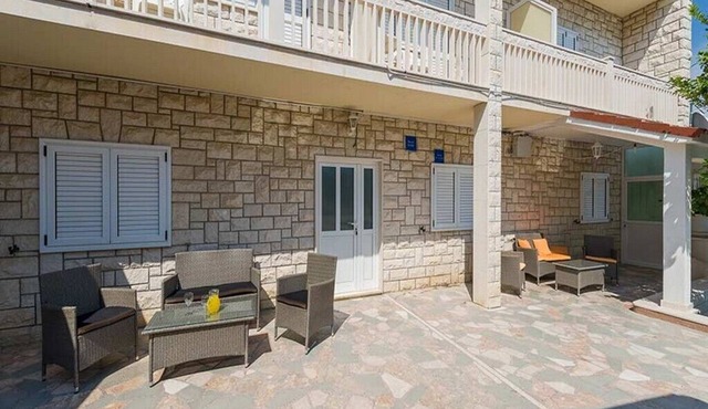 Apartments Joško, (10413), Podstrana, hr