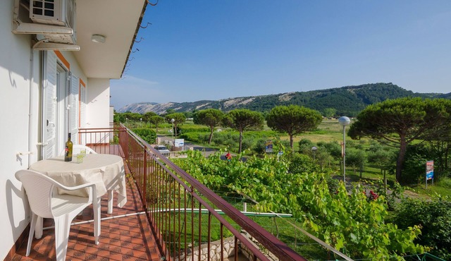 Apartments Joka (85881-A2) - Lopar - island Rab