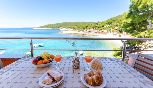 Apartments Juka (119551-A4) - Milna - island Hvar