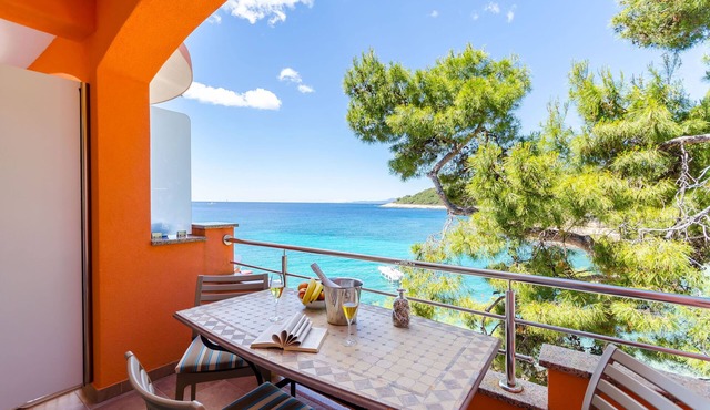 Apartments Juka (119551-A6) - Milna - island Hvar