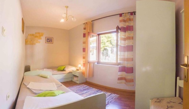 Apartments Jukica - Three Bedroom Apartment With Sea View