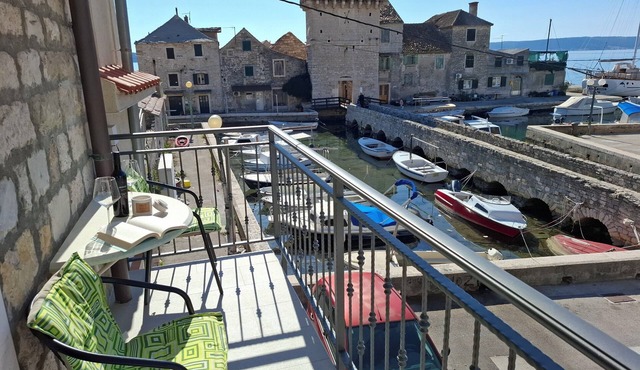 Apartments Kastilac with sea view