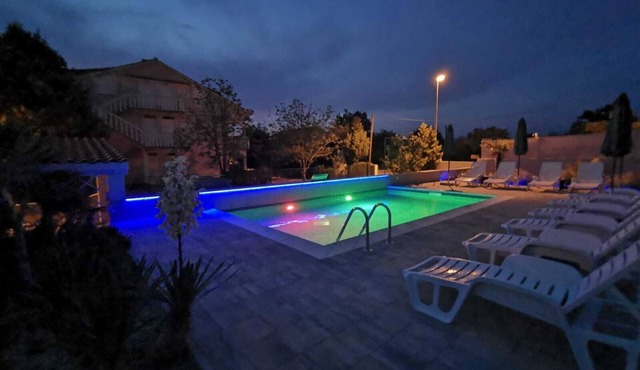 Apartments Lea with pool