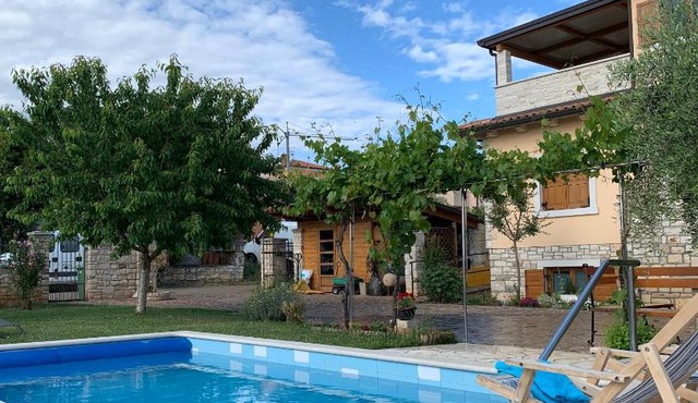 Apartments Leone
