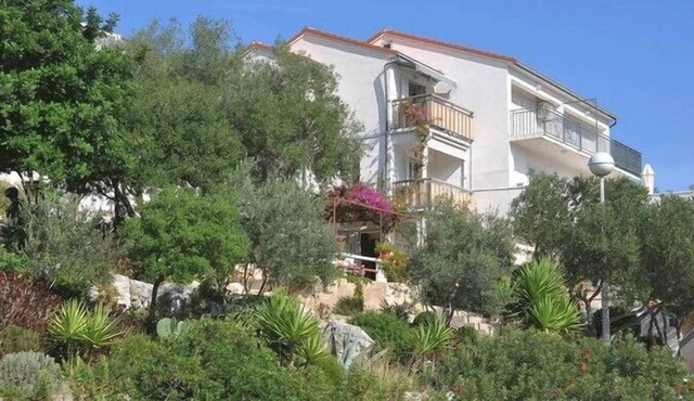 Apartments Ljiljana, (16038), Pasadur, hr