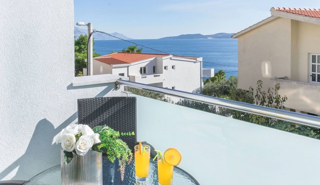 Apartments Lorenzo (26581-A6) - Lokva Rogoznica