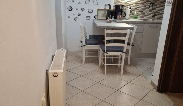 Apartments Luka & Leona - Two Bedroom Apartment with Balcony Luka