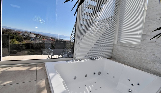 Apartments Lux With Pool