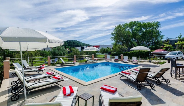 Apartments Mali Paradiso - One Bedroom Apartment with Terrace and Pool View(A3)