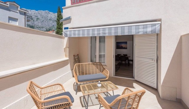 Apartments Mari (111891-A1) - Makarska