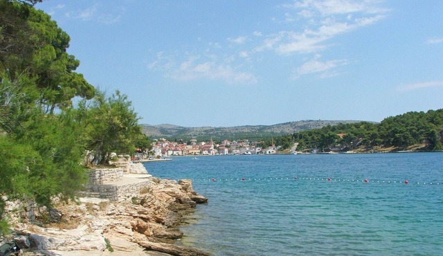 Apartments Marija, (14899), Milna, Croatia