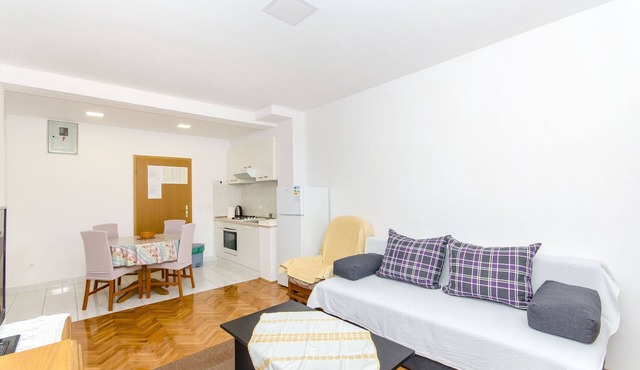 Apartments Marinko (37171-A5) - Makarska