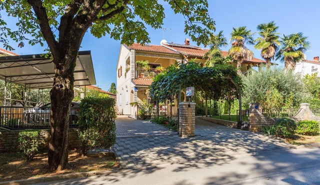 Apartments Marko, (13100), Porec, hr