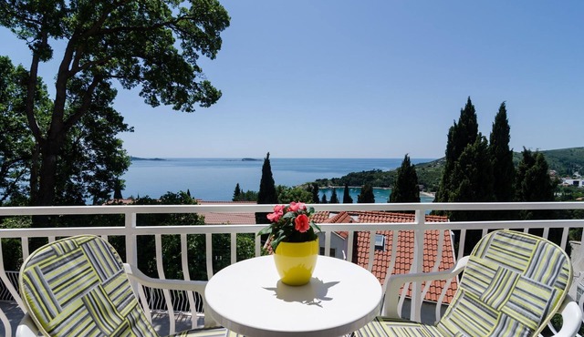 Apartments Marmo - Comfort One Bedroom Apartment with Balcony and Sea View (Apartman 2)